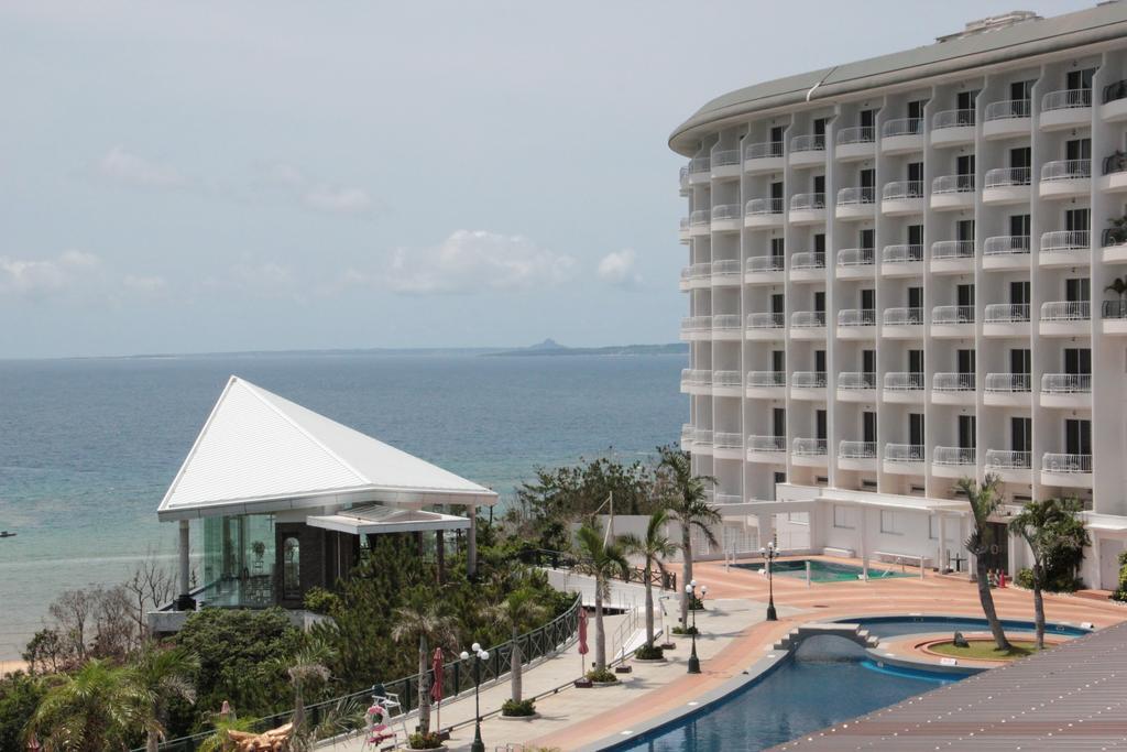 Okinawa Kariyushi Beach Resort Ocean Spa Onna Exteriér fotografie